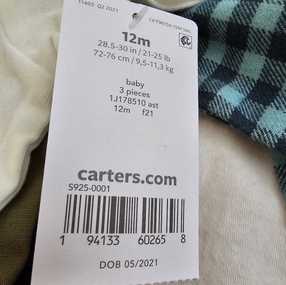 Set of 3 Carter's 9 to 12 month short sleeve fox shirt a pant and jacket - Picture 8 of 9